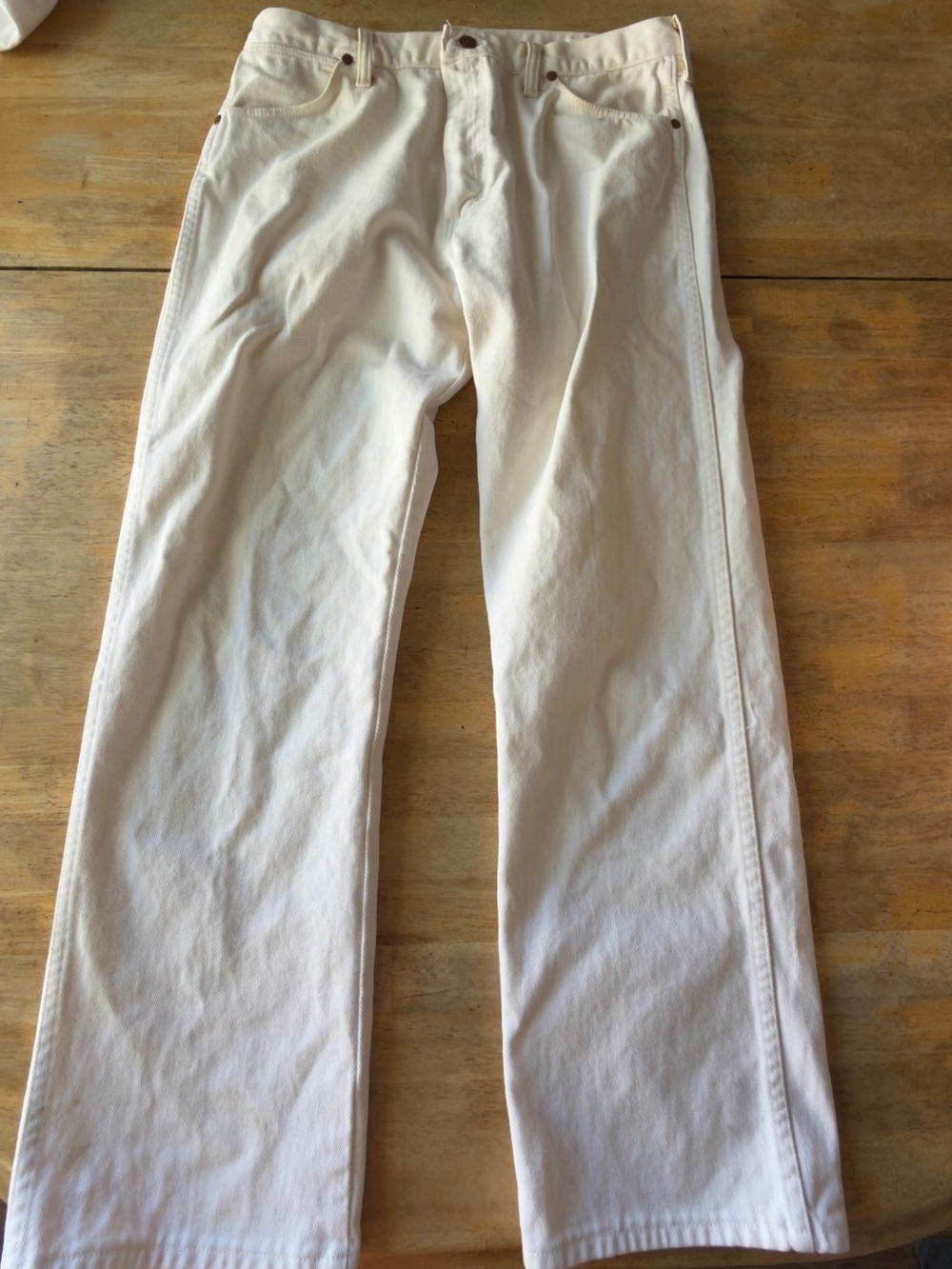 Wrangler Women's White High Rise Jeans Size 36x30 Cowboy Western
Straight Leg